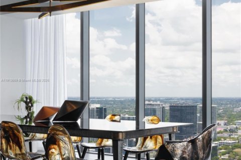 Condo in Miami, Florida, 3 bedrooms  № 1973632 - photo 7