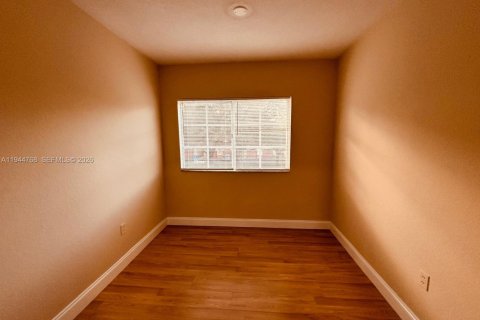 Снять в аренду кондоминиум в Мирамар, Флорида 1 спальня, 74.32м2, № 2006772 - фото 16