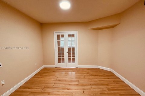 Снять в аренду кондоминиум в Мирамар, Флорида 1 спальня, 74.32м2, № 2006772 - фото 15