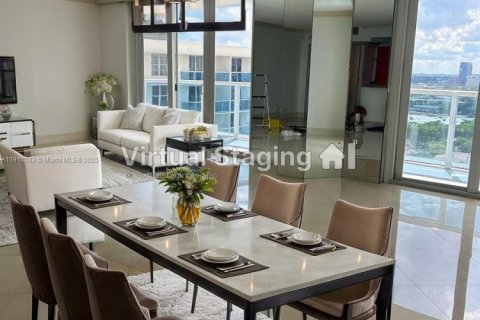 Condo in Hollywood, Florida, 2 bedrooms  № 2039788 - photo 10