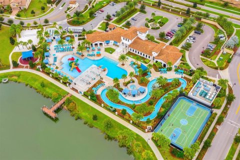 Casa en venta en Kissimmee, Florida, 6 dormitorios, 291.9 m2 № 2230535 - foto 14