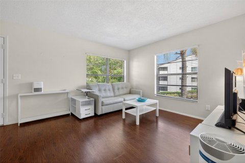 Copropriété à louer à Clearwater, Floride: 1 chambre, 53.42 m2 № 2114726 - photo 4