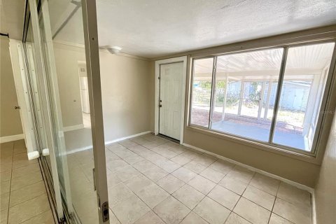 Villa ou maison à louer à Bradenton, Floride: 4 chambres, 115.76 m2 № 2399418 - photo 15