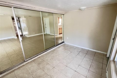 Villa ou maison à louer à Bradenton, Floride: 4 chambres, 115.76 m2 № 2399418 - photo 17
