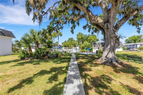Condominio en venta en Bradenton, Florida, 1 dormitorio, 61.32 m2 № 2148592 - foto 25