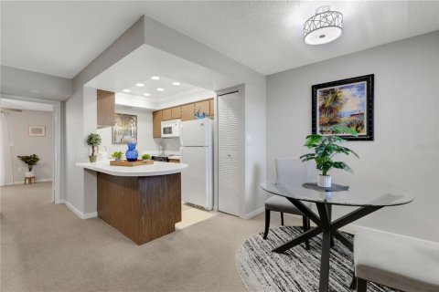 Condominio en venta en Bradenton, Florida, 1 dormitorio, 61.32 m2 № 2148592 - foto 8