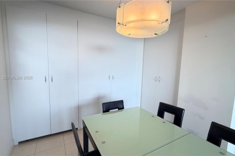 Condominio en alquiler en Aventura, Florida, 2 dormitorios, 143.44 m2 № 2086163 - foto 5