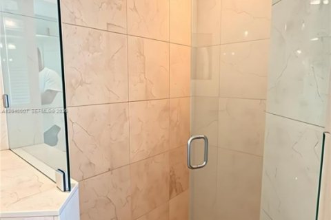 Condominio en alquiler en Aventura, Florida, 2 dormitorios, 143.44 m2 № 2086163 - foto 13