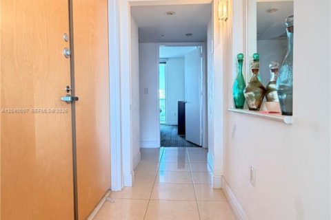 Condominio en alquiler en Aventura, Florida, 2 dormitorios, 143.44 m2 № 2086163 - foto 19