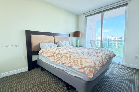 Condominio en alquiler en Aventura, Florida, 2 dormitorios, 143.44 m2 № 2086163 - foto 15