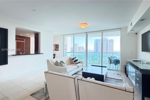 Condominio en Aventura, Florida, 2 dormitorios  № 2086163