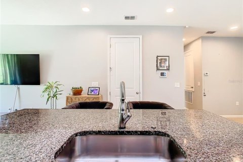 Casa en venta en Davenport, Florida, 3 dormitorios, 151.9 m2 № 1384818 - foto 13