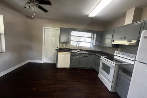 Villa ou maison à louer à Ocala, Floride: 2 chambres, 82.13 m2 № 2383990 - photo 2