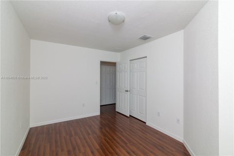 Adosado en alquiler en Davie, Florida, 4 dormitorios, 185.06 m2 № 1947079 - foto 11