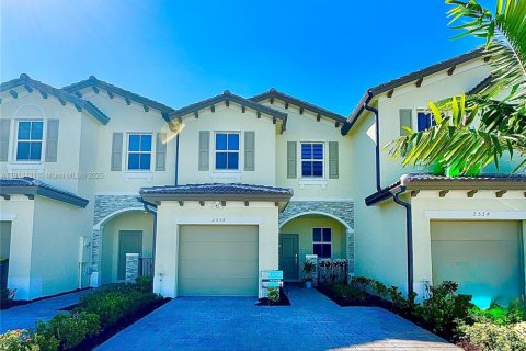 Купить таунхаус в Хомстед, Флорида 3 спальни, 123.65м2, № 1970133 - фото 1