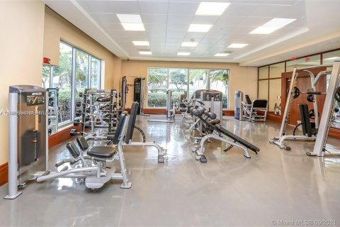 Купить кондоминиум в Майами, Флорида 1 спальня, 96.62м2, № 1988699 - фото 26