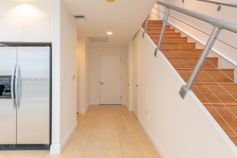 Купить кондоминиум в Майами, Флорида 1 спальня, 96.62м2, № 1988699 - фото 2