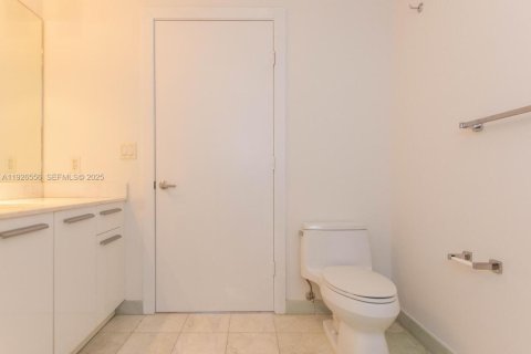 Купить кондоминиум в Майами, Флорида 1 спальня, 96.62м2, № 1988699 - фото 20