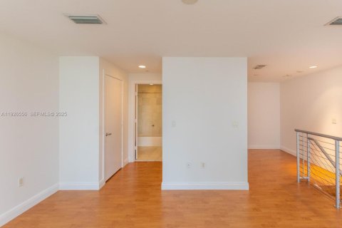 Купить кондоминиум в Майами, Флорида 1 спальня, 96.62м2, № 1988699 - фото 16