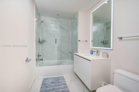 Купить кондоминиум в Майами, Флорида 2 спальни, 143.53м2, № 2031074 - фото 15
