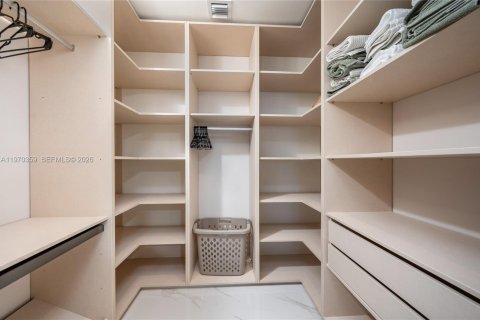 Купить кондоминиум в Майами, Флорида 2 спальни, 143.53м2, № 2031074 - фото 12