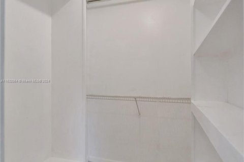 Купить кондоминиум в Плантация, Флорида 2 спальни, 100.33м2, № 1865592 - фото 25