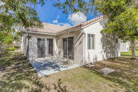 House in Weston, Florida 3 bedrooms № 2387959 - photo 13
