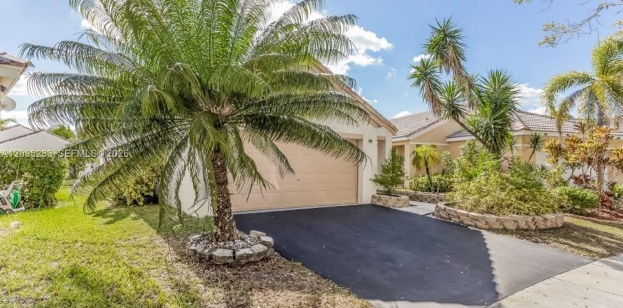 House in Weston, Florida 3 bedrooms № 2387959
