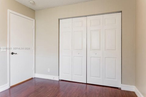House in Weston, Florida 3 bedrooms № 2387959 - photo 12