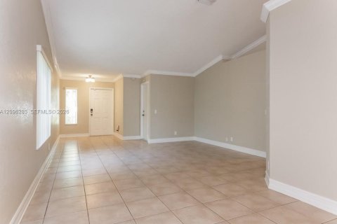 House in Weston, Florida 3 bedrooms № 2387959 - photo 9