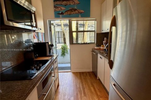 Купить кондоминиум в Майами-Бич, Флорида 1 спальня, 68.47м2, № 2037217 - фото 10