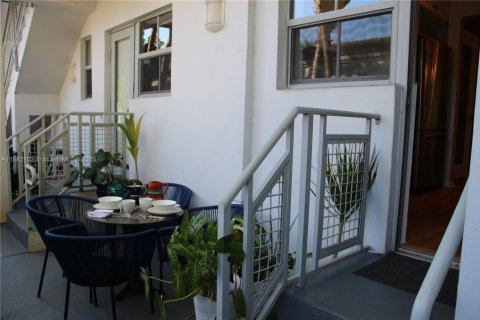 Купить кондоминиум в Майами-Бич, Флорида 1 спальня, 68.47м2, № 2037217 - фото 14