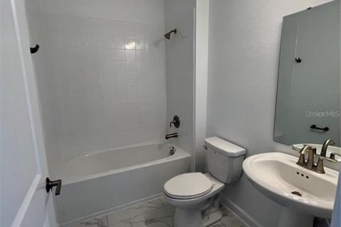 Casa en alquiler en Davenport, Florida, 4 dormitorios, 317.63 m2 № 1812609 - foto 16
