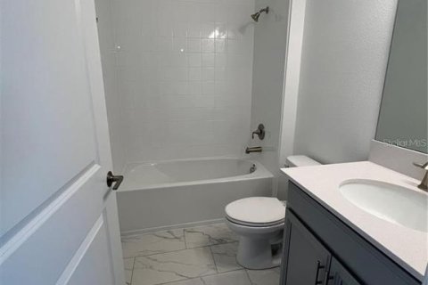 Casa en alquiler en Davenport, Florida, 4 dormitorios, 317.63 m2 № 1812609 - foto 15
