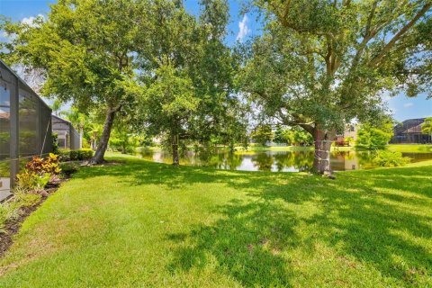 House in Lakewood Ranch, Florida 5 bedrooms, 354.7 sq.m. № 1853579 - photo 15
