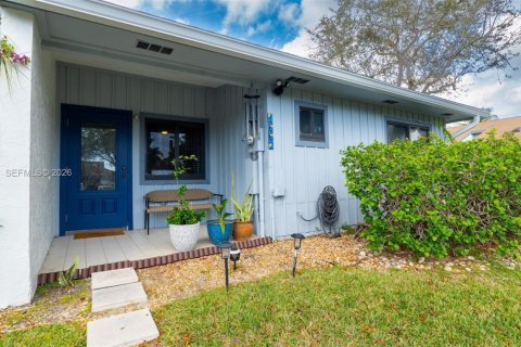 Commercial property in Hollywood, Florida 1 bedroom, 119.1 sq.m. № 2049888 - photo 2