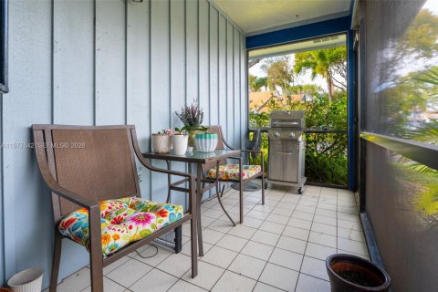 Commercial property in Hollywood, Florida 1 bedroom, 119.1 sq.m. № 2049888 - photo 15