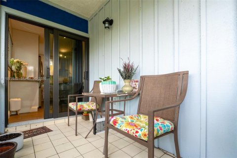 Commercial property in Hollywood, Florida 1 bedroom, 119.1 sq.m. № 2049888 - photo 17