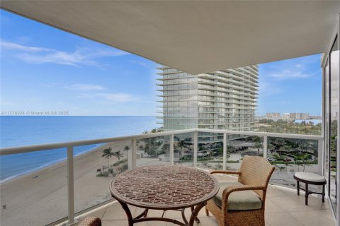 Condo in Sunny Isles Beach, Florida, 3 bedrooms № 1862421 - photo 7
