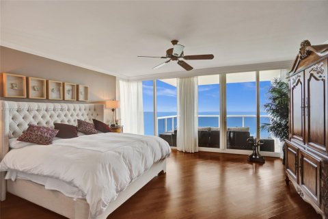 Condo in Sunny Isles Beach, Florida, 3 bedrooms № 1862421 - photo 23
