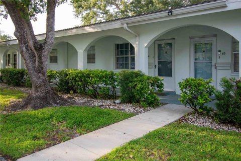 Villa ou maison à Seminole, Floride 2 chambres, 109.62 m2 № 2347224