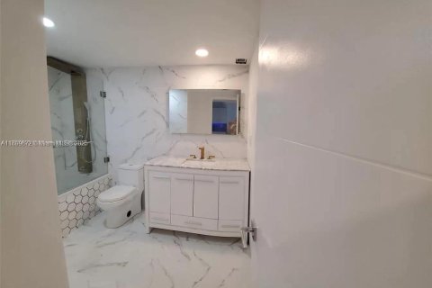 Condominio en venta en Sunny Isles Beach, Florida, 1 dormitorio, 93.37 m2 № 1951279 - foto 8