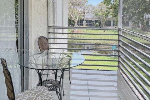 Condo in Margate, Florida, 2 bedrooms  № 2075794 - photo 21