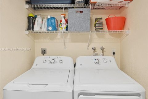 Condo in Margate, Florida, 2 bedrooms  № 2075794 - photo 19