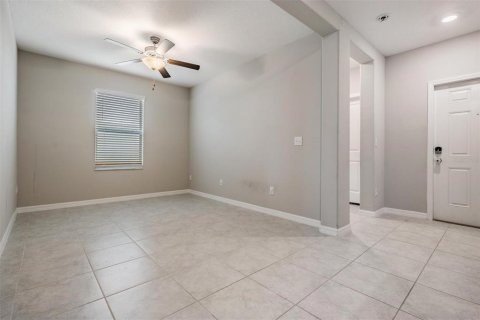 Casa en venta en Wesley Chapel, Florida, 6 dormitorios, 308.99 m2 № 1903957 - foto 23