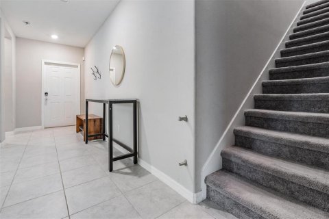 Casa en venta en Wesley Chapel, Florida, 6 dormitorios, 308.99 m2 № 1903957 - foto 24