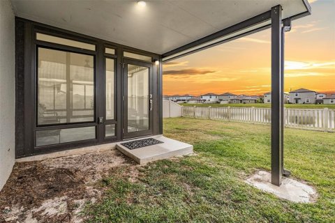 Casa en venta en Wesley Chapel, Florida, 6 dormitorios, 308.99 m2 № 1903957 - foto 5