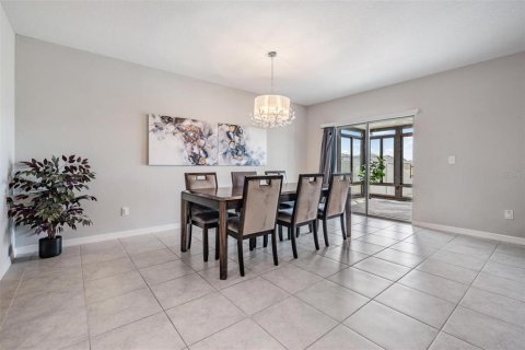 Casa en venta en Wesley Chapel, Florida, 6 dormitorios, 308.99 m2 № 1903957 - foto 17