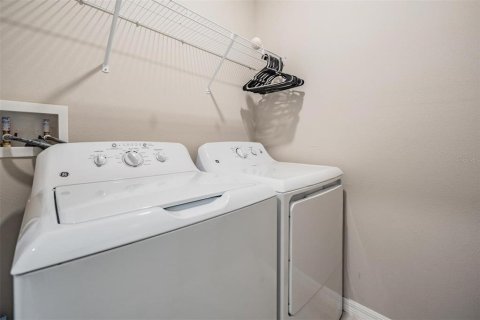 Casa en venta en Wesley Chapel, Florida, 6 dormitorios, 308.99 m2 № 1903957 - foto 29