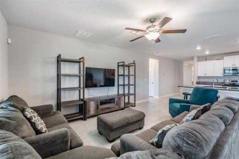 Casa en venta en Wesley Chapel, Florida, 6 dormitorios, 308.99 m2 № 1903957 - foto 13